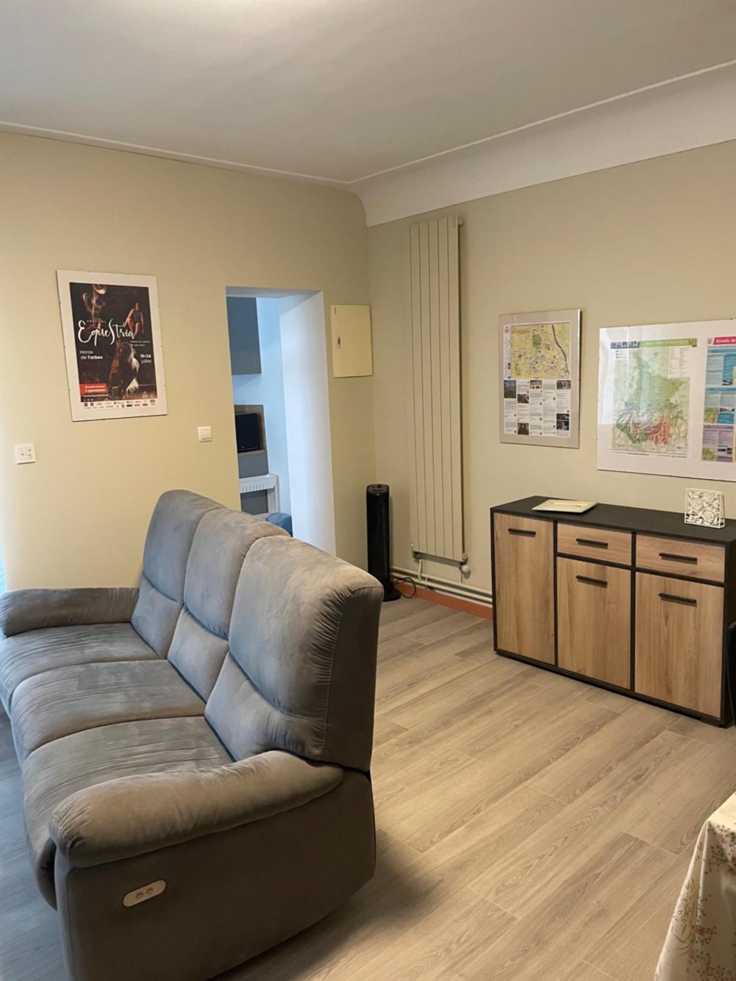 Chez Line Et Francis Apartment Tarbes Luaran gambar